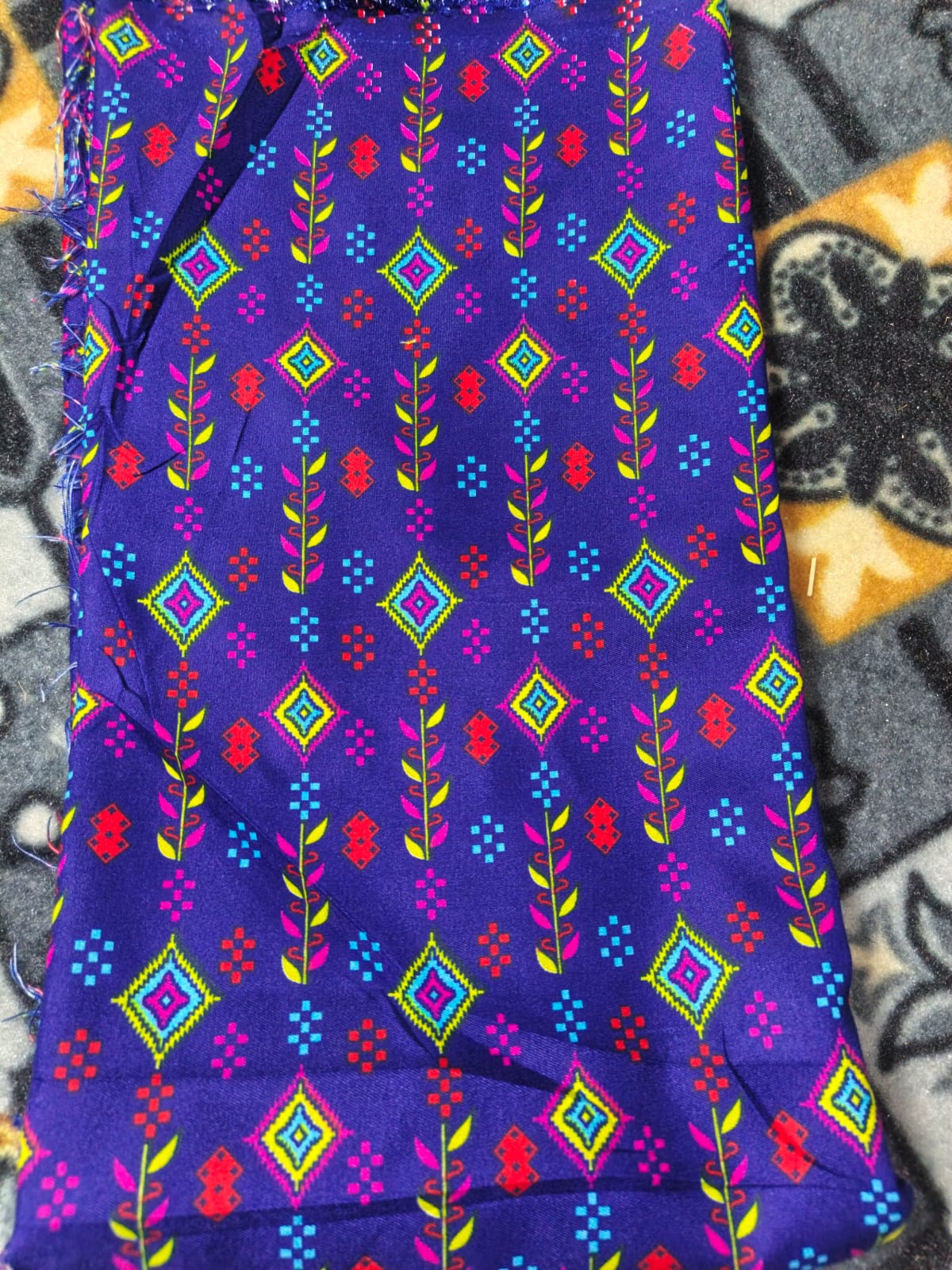 Ladies 2 Piece Un-Stitch Winter Suit Design 15